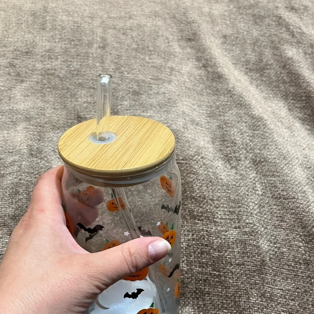 NWT Halloween Pumpkin Glass Tumbler with Glass Straw